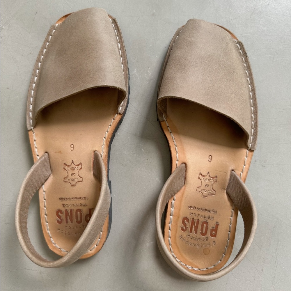 Authentic leather Pons avarcas handmade in Spain size 6 (Euro 36) — Taupe